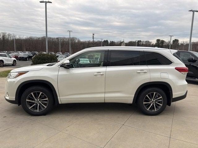 used 2018 Toyota Highlander car, priced at $22,994