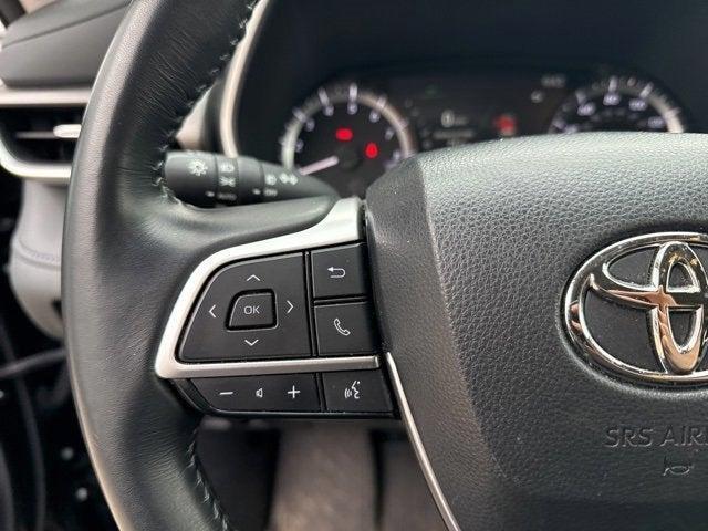 used 2023 Toyota Highlander car, priced at $37,551