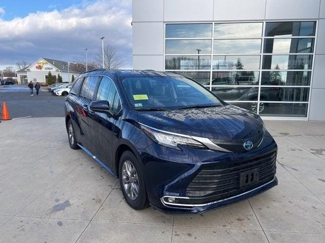 used 2023 Toyota Sienna car, priced at $46,986