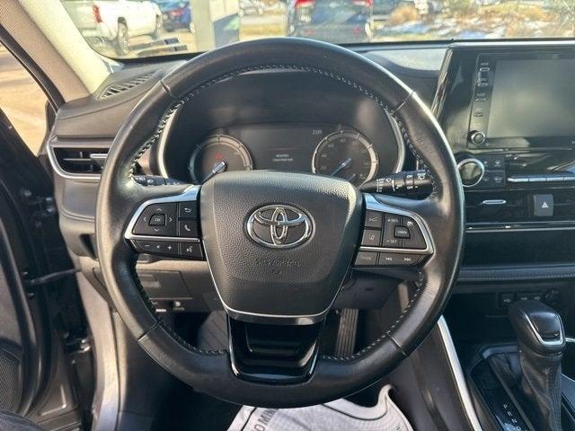 used 2021 Toyota Highlander Hybrid car, priced at $35,699