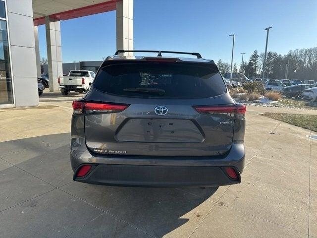 used 2021 Toyota Highlander Hybrid car, priced at $35,699