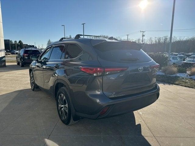 used 2021 Toyota Highlander Hybrid car, priced at $35,699