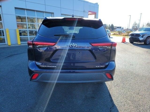 used 2021 Toyota Highlander car, priced at $32,611