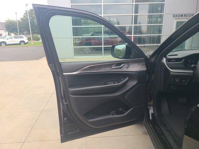 used 2024 Jeep Grand Cherokee L car, priced at $33,994