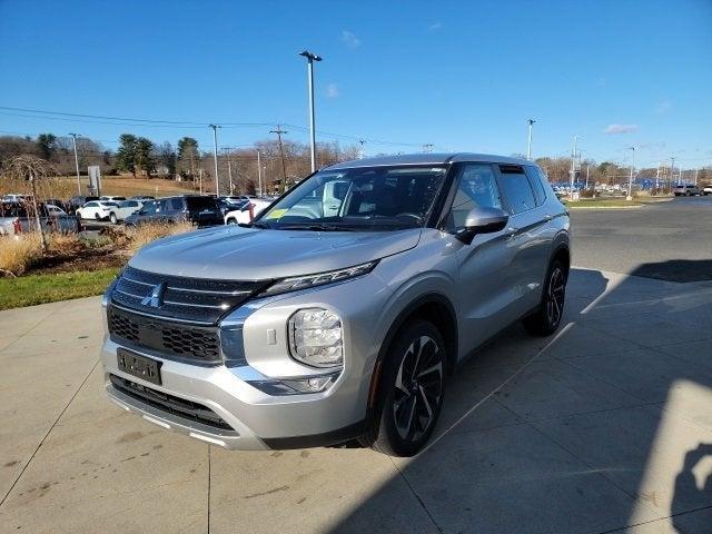 used 2023 Mitsubishi Outlander car, priced at $23,688