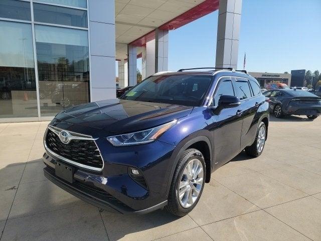 used 2022 Toyota Highlander Hybrid car, priced at $42,499