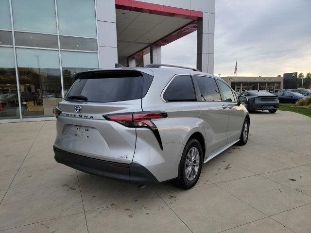 used 2022 Toyota Sienna car, priced at $36,554