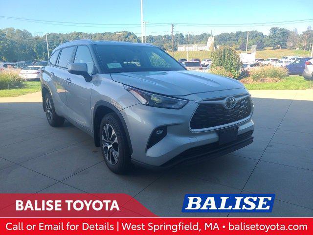 used 2024 Toyota Highlander car, priced at $37,399