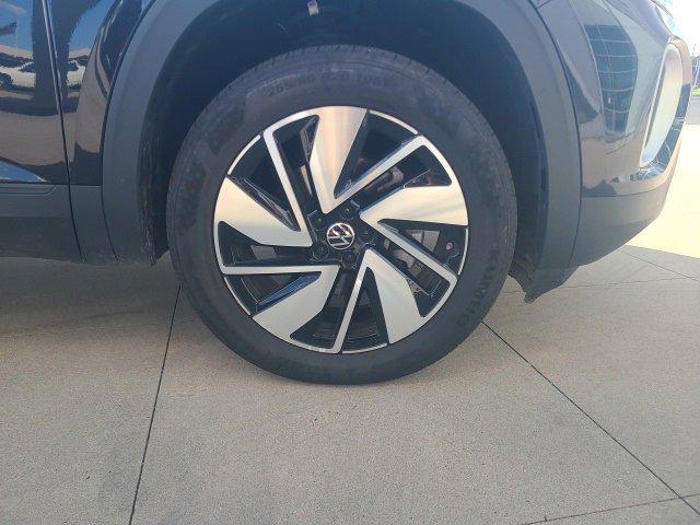used 2025 Volkswagen Atlas car, priced at $35,494