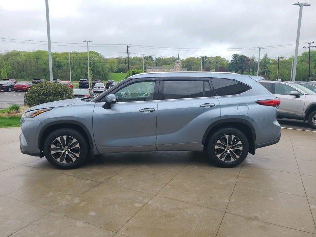 used 2021 Toyota Highlander car, priced at $36,340