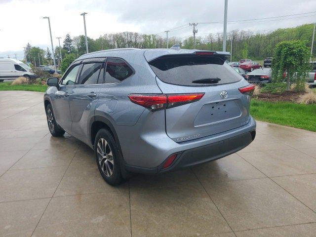 used 2021 Toyota Highlander car, priced at $36,340