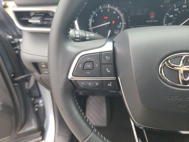 used 2021 Toyota Highlander car, priced at $36,340