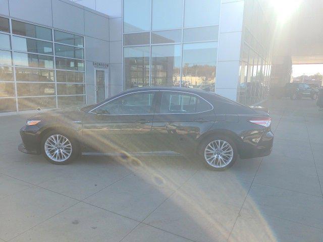 used 2019 Toyota Camry Hybrid car, priced at $21,998