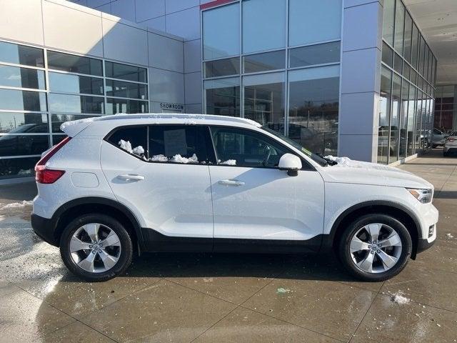 used 2020 Volvo XC40 car, priced at $21,989