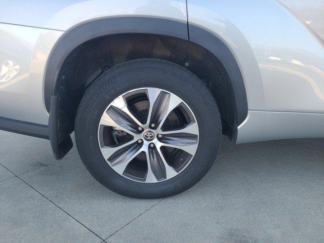 used 2023 Toyota Highlander car, priced at $39,988