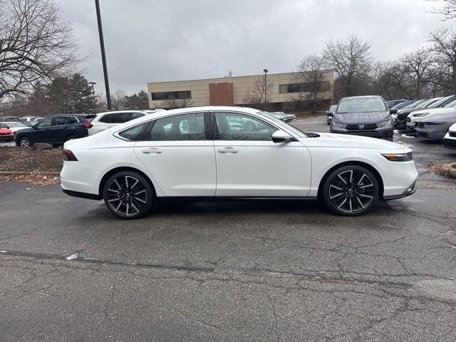new 2025 Honda Accord Hybrid car, priced at $40,950