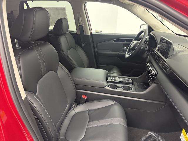new 2025 Honda Pilot car, priced at $45,380