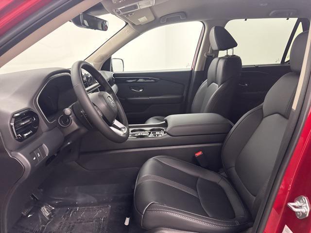 new 2025 Honda Pilot car, priced at $45,380