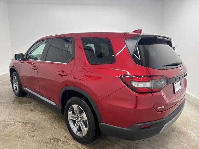 new 2025 Honda Pilot car, priced at $45,380
