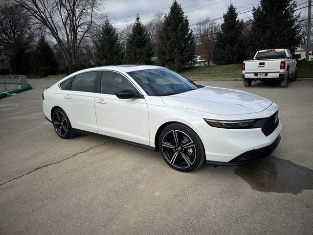 new 2025 Honda Accord Hybrid car, priced at $33,701