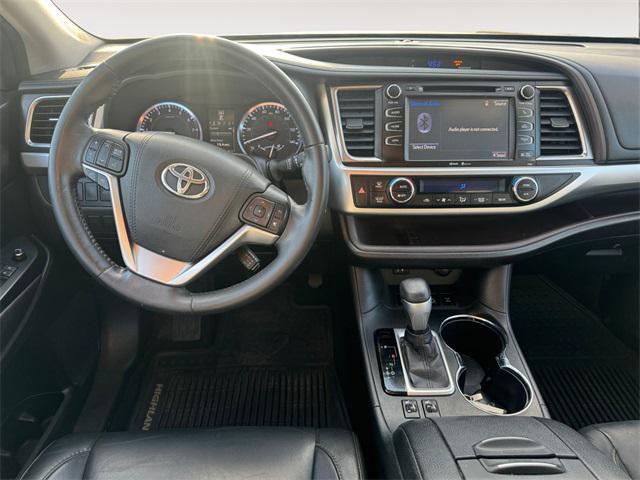 used 2015 Toyota Highlander car, priced at $15,990