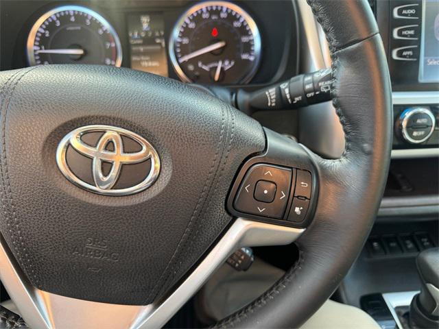 used 2015 Toyota Highlander car, priced at $15,990