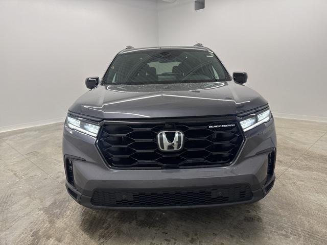 new 2025 Honda Pilot car, priced at $51,775