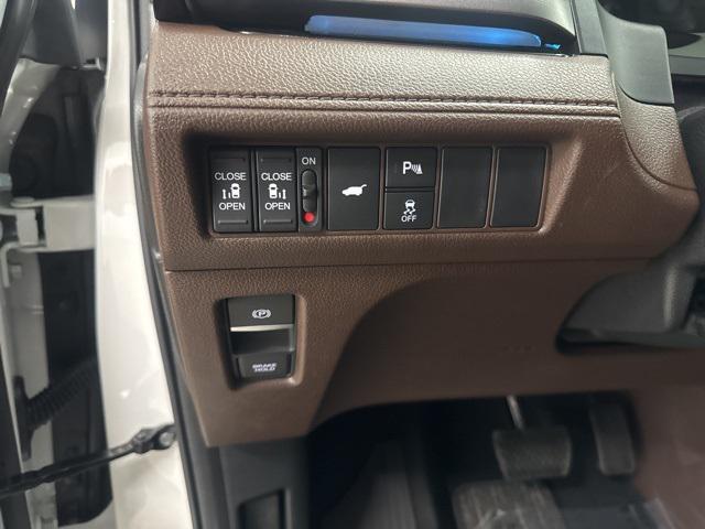 new 2026 Honda Odyssey car, priced at $46,165