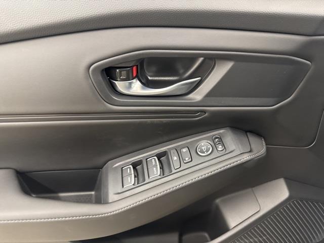 new 2025 Honda Accord Hybrid car, priced at $33,400