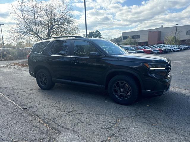 new 2025 Honda Pilot car, priced at $48,274