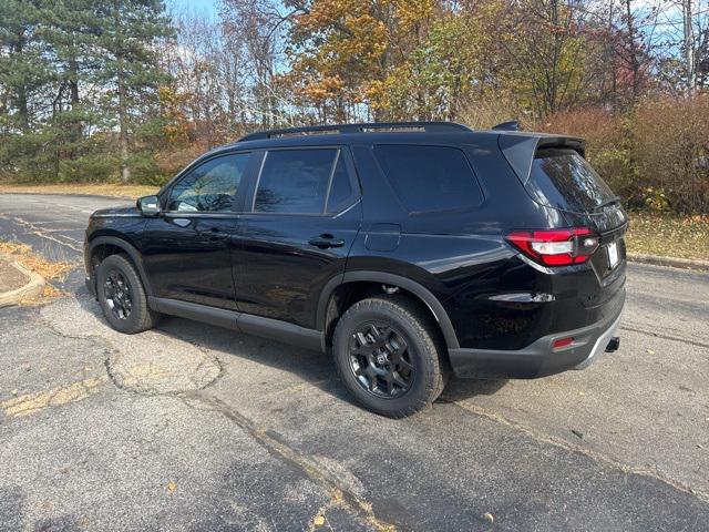 new 2025 Honda Pilot car, priced at $48,274