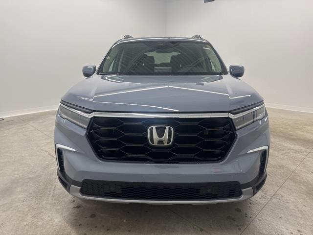 new 2025 Honda Pilot car, priced at $47,850