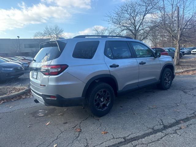 new 2025 Honda Pilot car, priced at $47,833