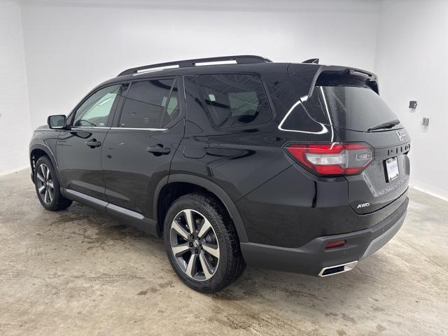 new 2025 Honda Pilot car, priced at $47,925