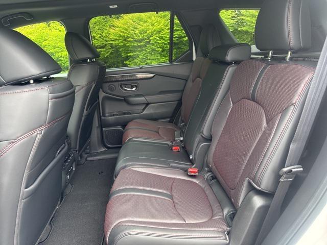 new 2025 Honda Pilot car, priced at $53,705