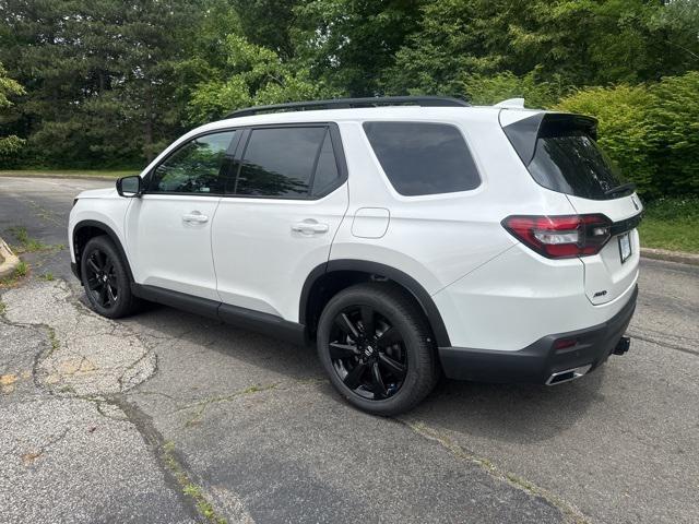 new 2025 Honda Pilot car, priced at $53,705