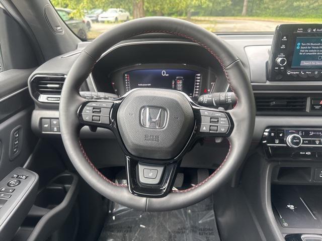 new 2025 Honda Pilot car, priced at $53,705