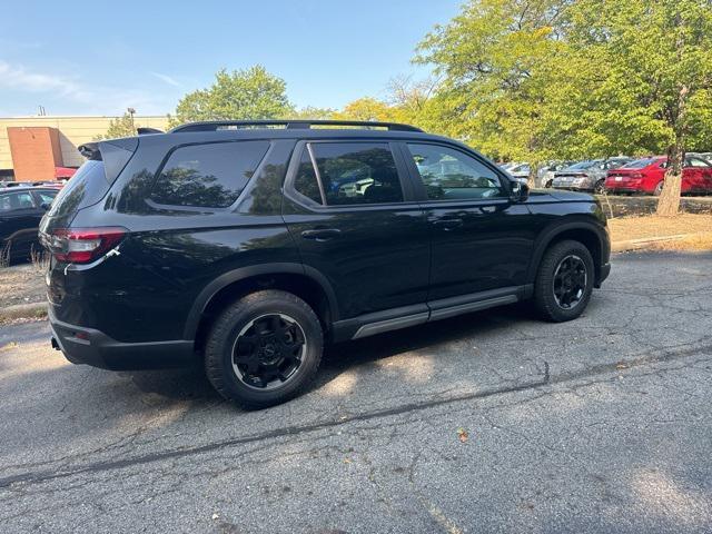 new 2025 Honda Pilot car, priced at $49,392