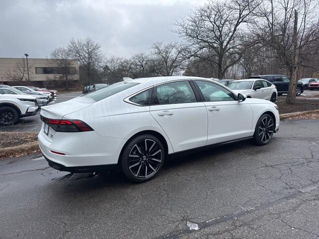 new 2025 Honda Accord Hybrid car, priced at $38,098