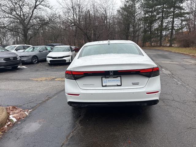 new 2025 Honda Accord Hybrid car, priced at $38,098