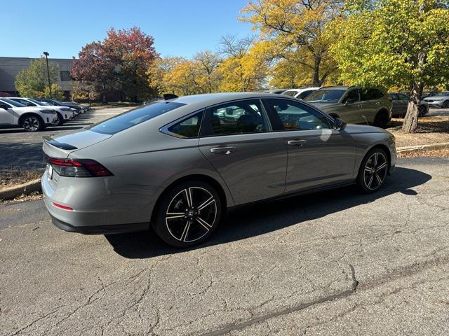 new 2025 Honda Accord Hybrid car, priced at $33,701