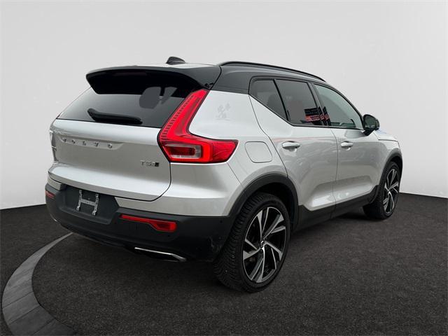 used 2019 Volvo XC40 car, priced at $22,600