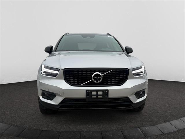 used 2019 Volvo XC40 car, priced at $22,600