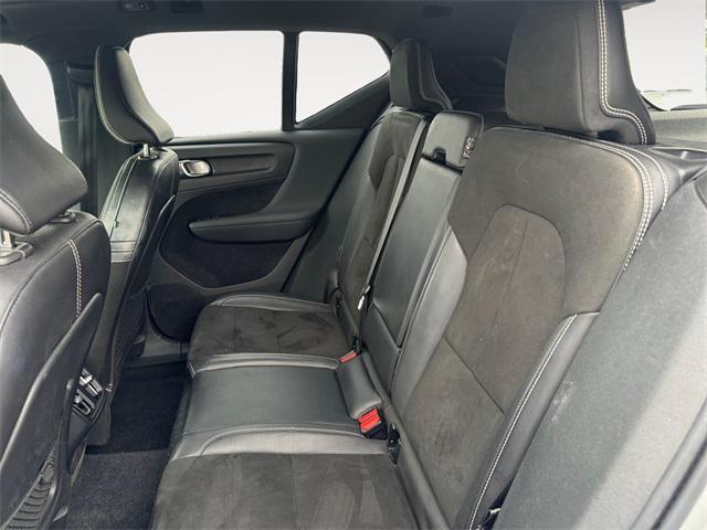 used 2019 Volvo XC40 car, priced at $22,600