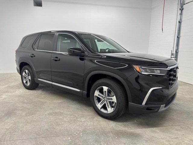new 2025 Honda Pilot car, priced at $44,395