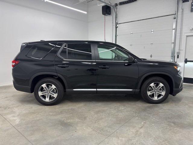 new 2025 Honda Pilot car, priced at $44,395