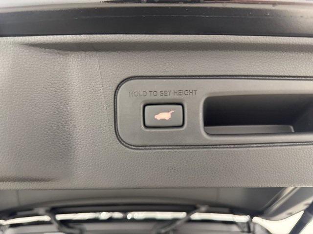 new 2025 Honda Pilot car, priced at $44,395