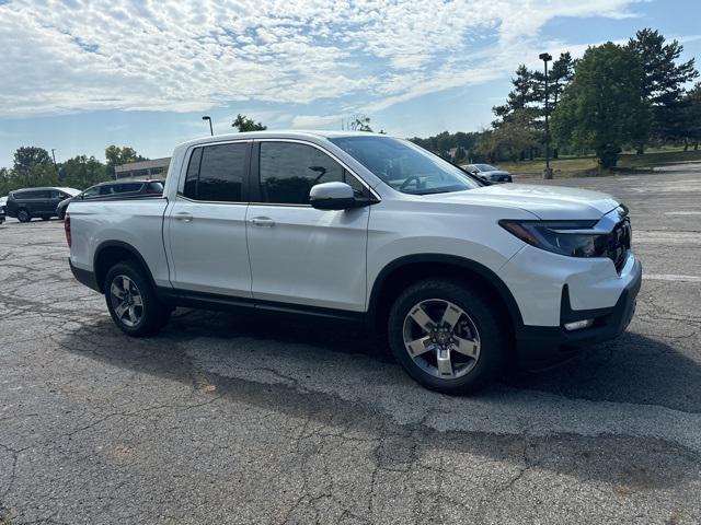 new 2025 Honda Ridgeline car, priced at $42,698