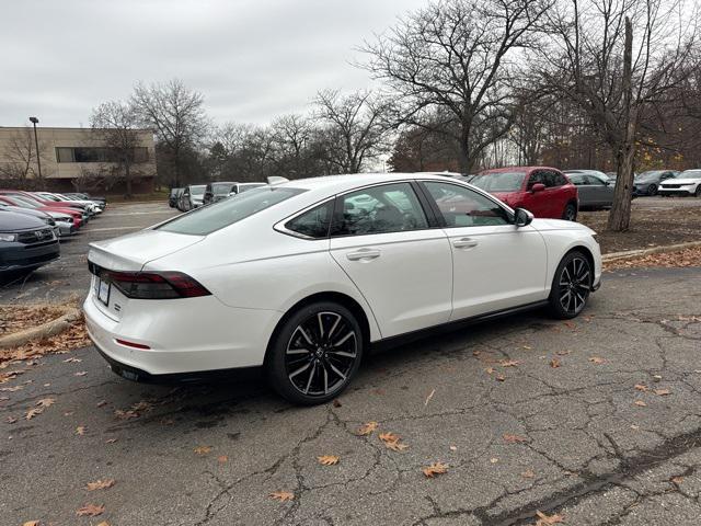 new 2025 Honda Accord Hybrid car, priced at $38,098