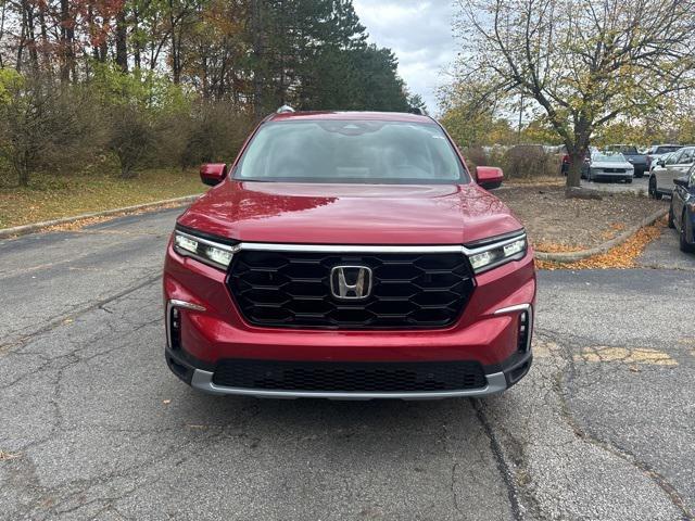 new 2025 Honda Pilot car, priced at $47,704